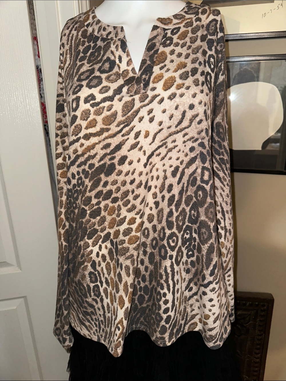 Animal-Print Long Sleeve V-Neck Top - Brown Multi